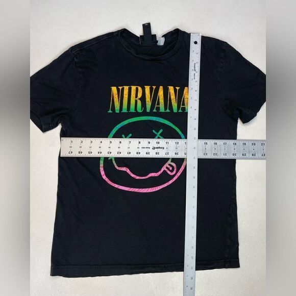 H&M Nirvana Graphic T-shirt Women Small Black Short Sleeve Music - Picture 5 of 5